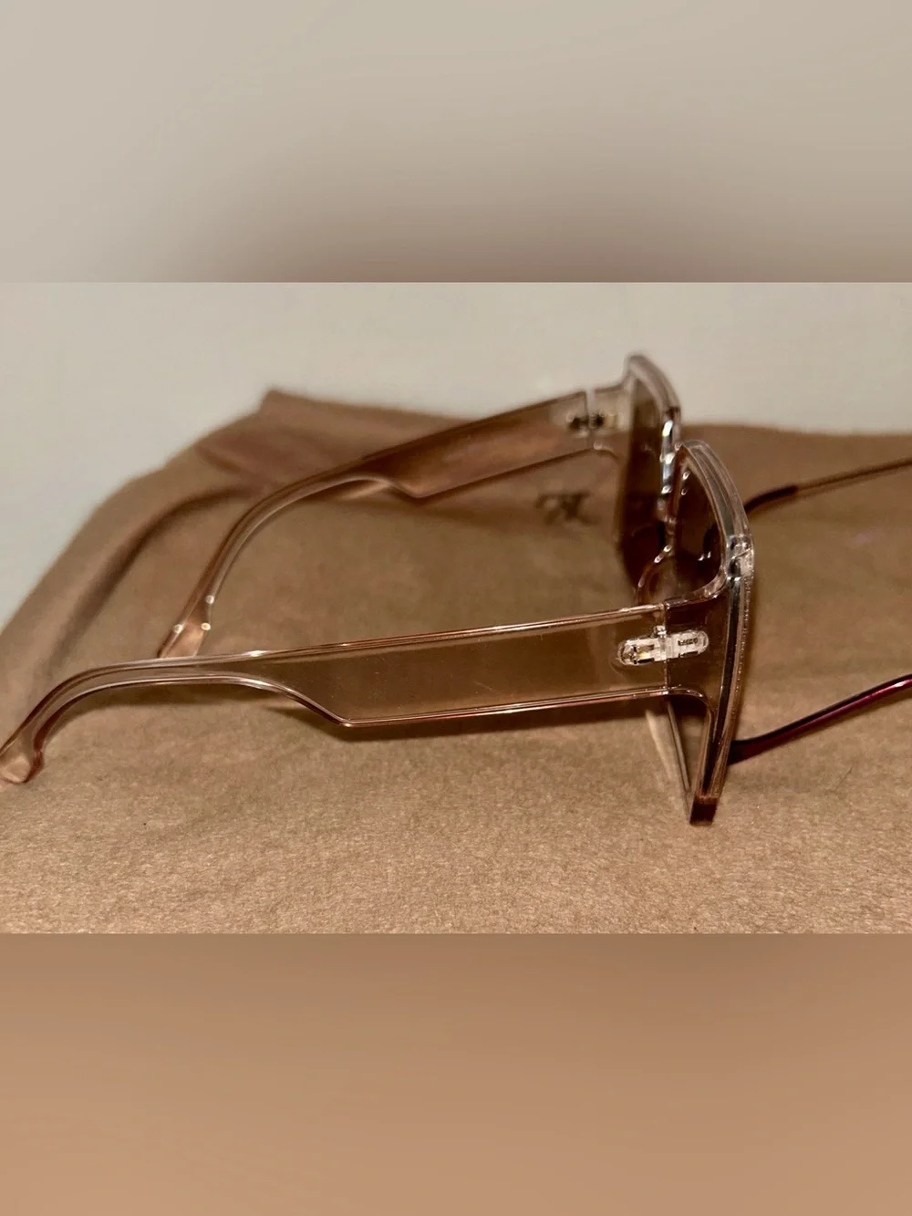 Women’s Lot of 4 Vintage Y2K Sunglasses.  No branding.  Just cool!